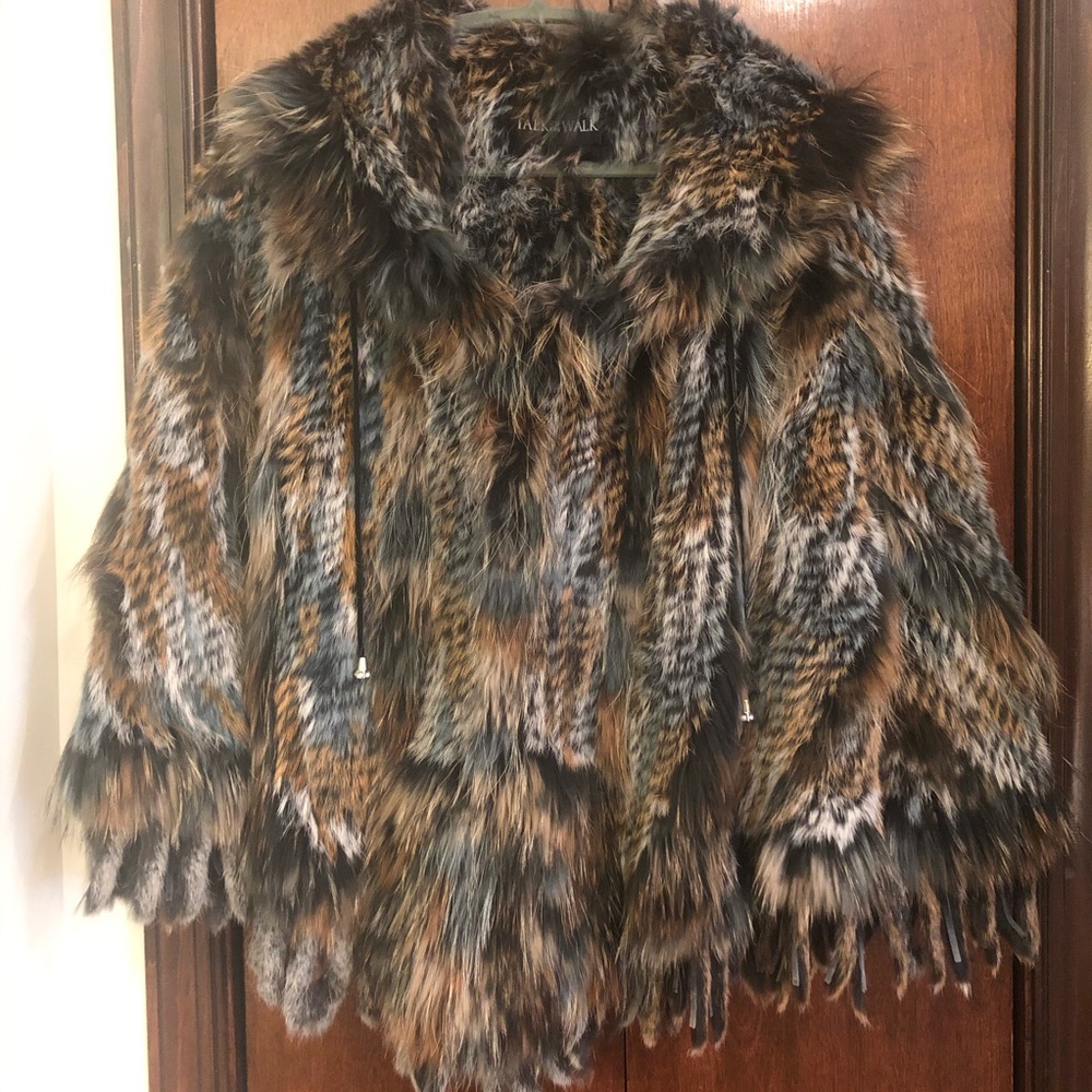 FABULOUS GENUINE FOX PONCHO